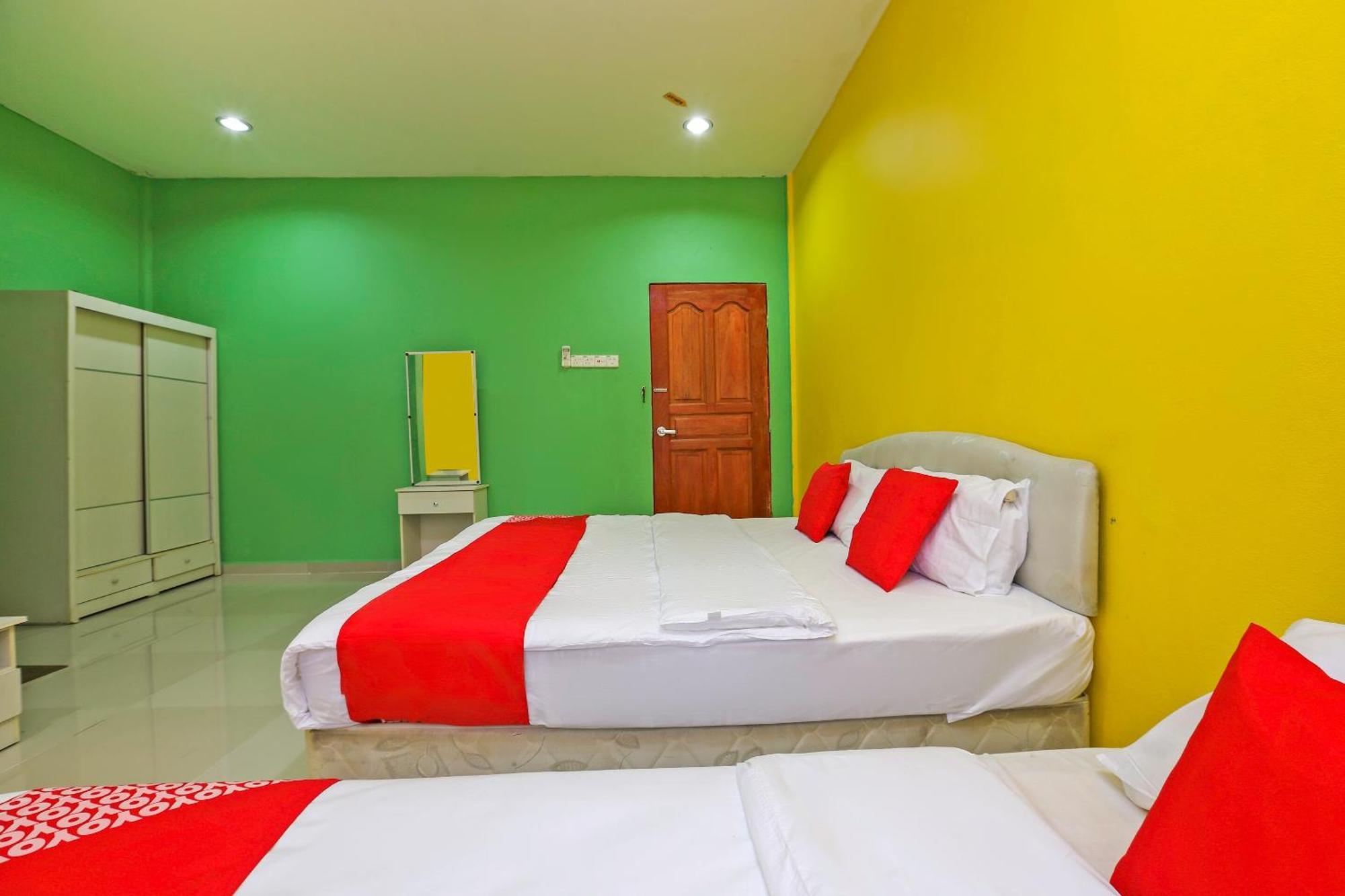 Oyo 89933 Nun Hotel Jeli Exterior foto